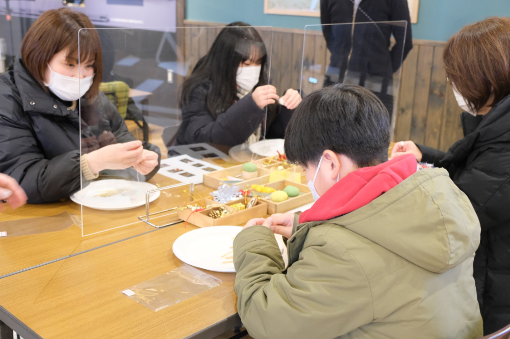 幸せのお守り　北欧の伝統装飾「ヒンメリ」作り体験